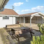 Vakantiehuis Beautiful In With Sauna *