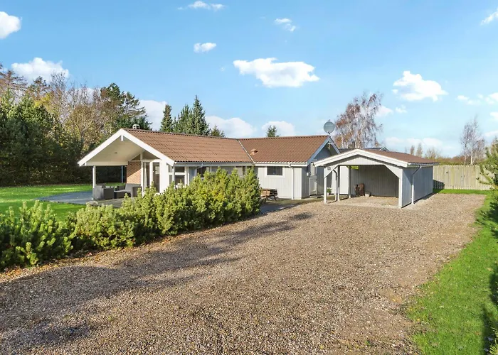 Beautiful In With Sauna Humble