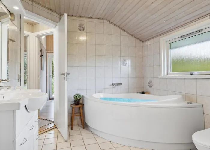 Beautiful In With Sauna *