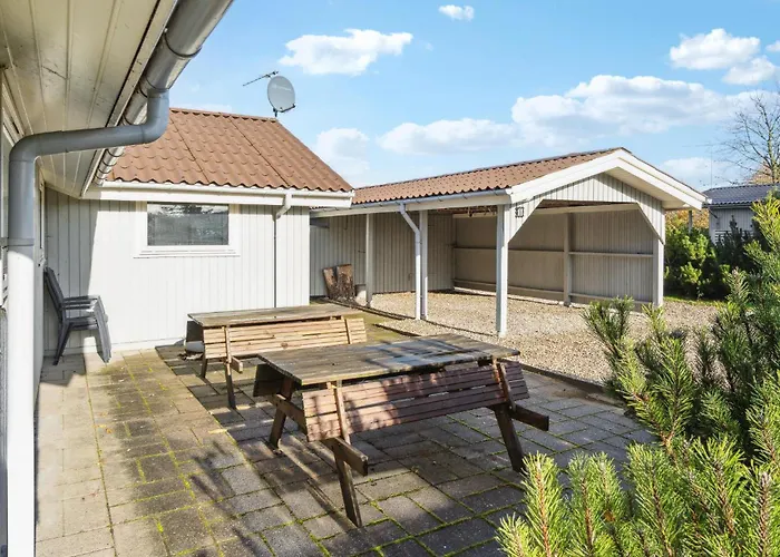 Holiday home Beautiful In With Sauna *